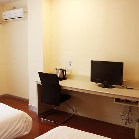 Hanting Hotel Changchun Qimao City Номер фото